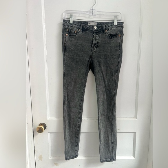 Free People Womens Black Washed Distressed Denim Skinny Jeans Size 26 $148 - Picture 1 of 3